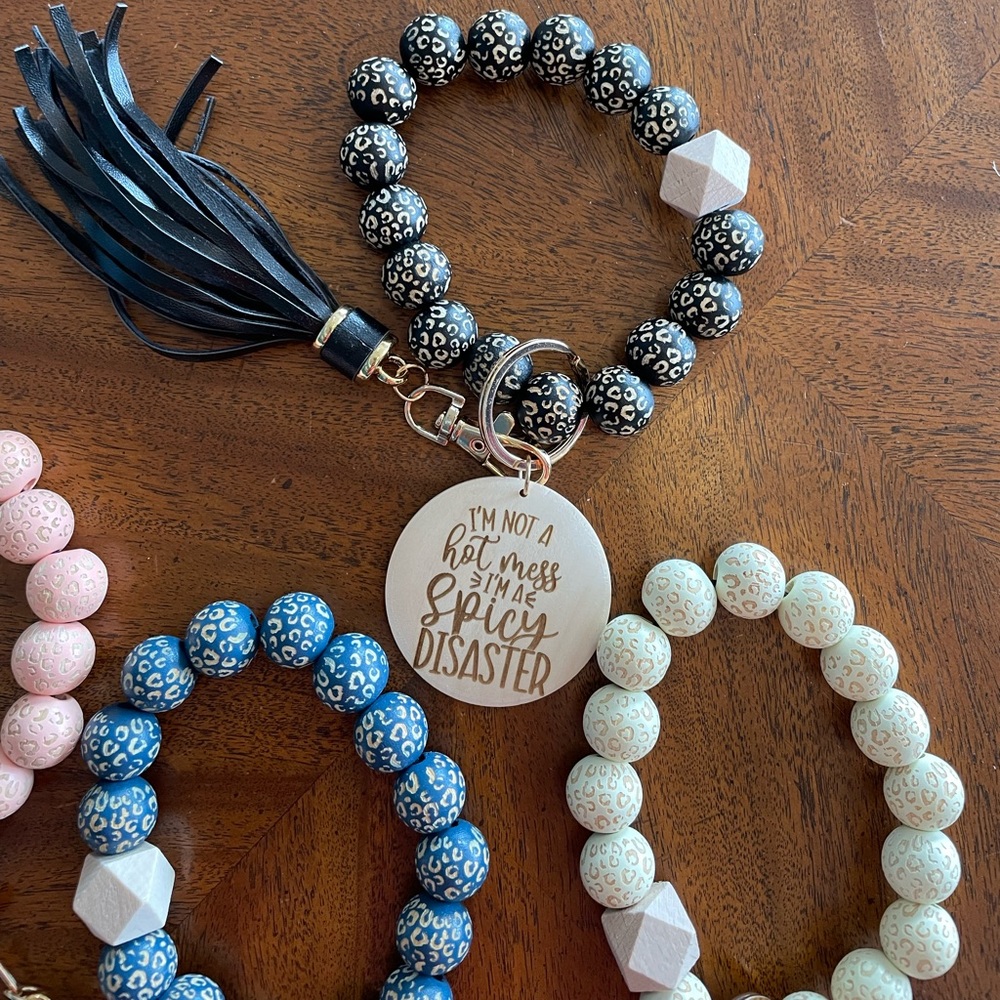 Wristlets keychain holder